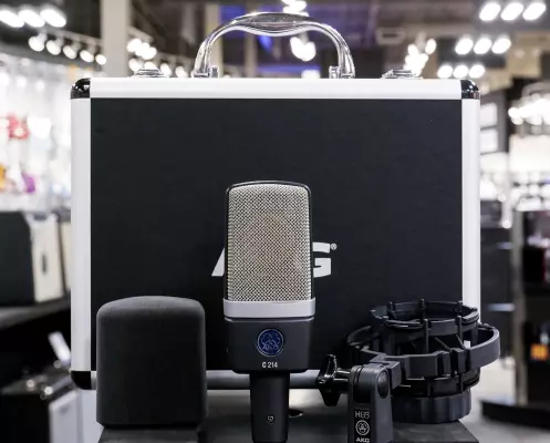 AKG - C214 - Cardioid Condense